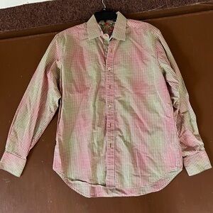Red and Green Plaid Robert Graham button down shirt. Men’s Medium.